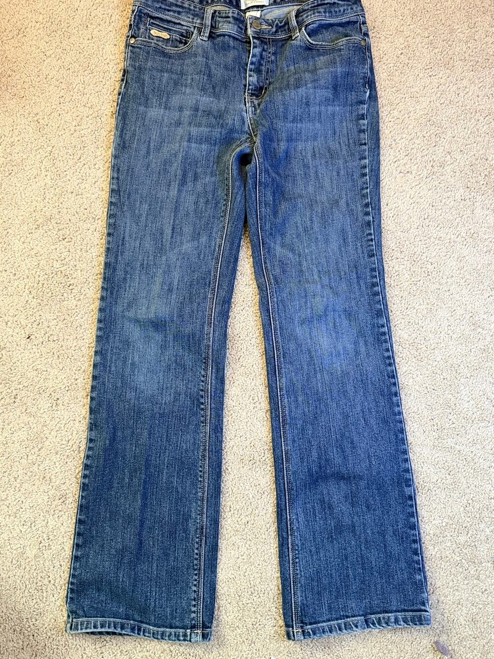 White House Black Market Blanc Bootcut Jeans Mid Rise Medium Wash Size 4S Short